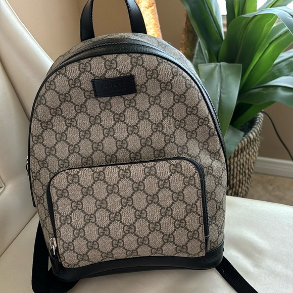 GUCCI Backpack GG Supreme Small Beige/Ebony - Picture 2 of 14